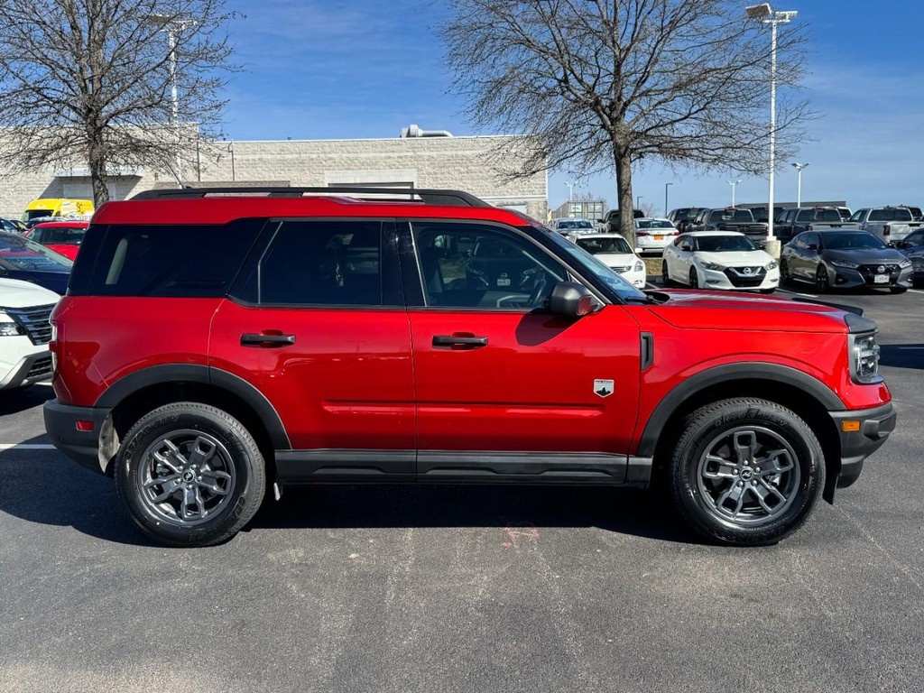 Ford Bronco Sport Vehicle Full-screen Gallery Image 02