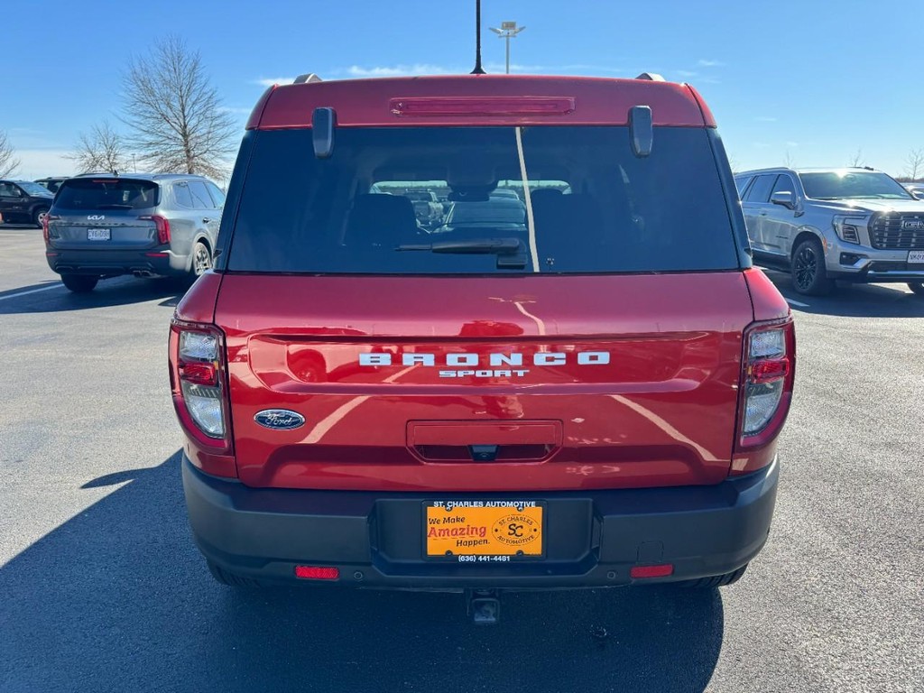 Ford Bronco Sport Vehicle Full-screen Gallery Image 04