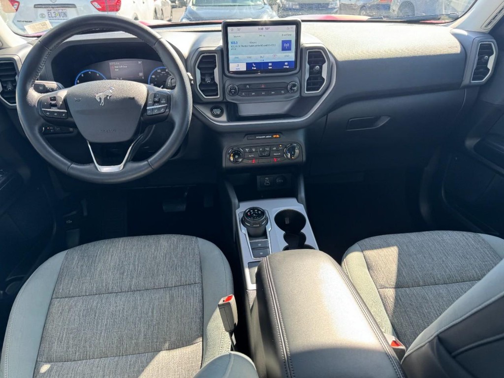 Ford Bronco Sport Vehicle Full-screen Gallery Image 11