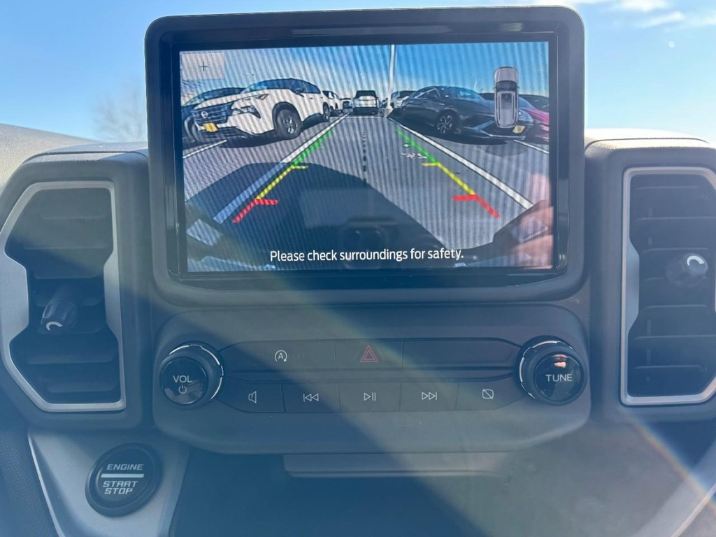 Ford Bronco Sport Vehicle Full-screen Gallery Image 19