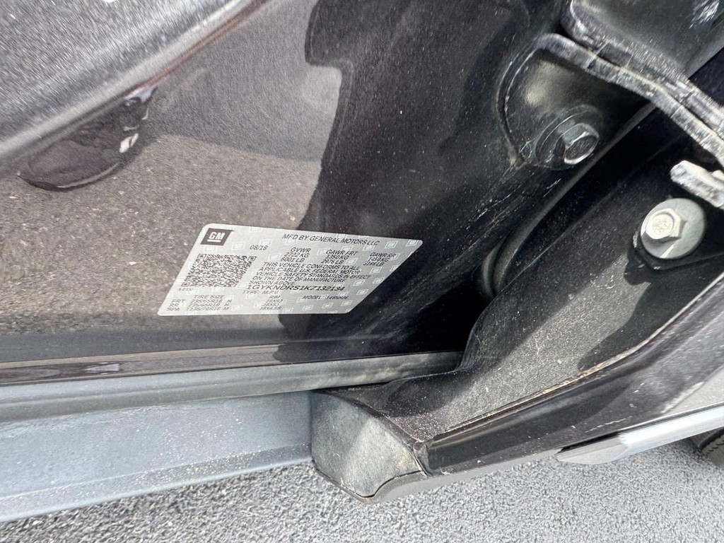 Cadillac XT5 Vehicle Full-screen Gallery Image 25