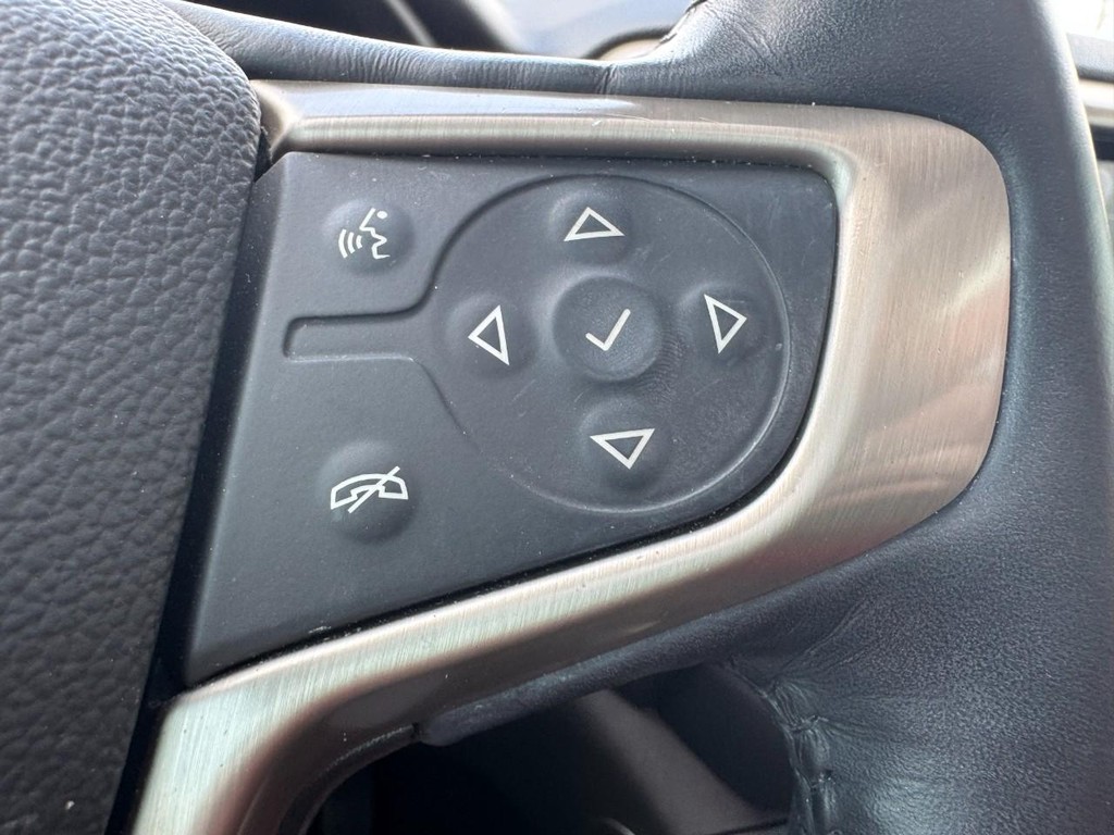 GMC Acadia Vehicle Full-screen Gallery Image 20