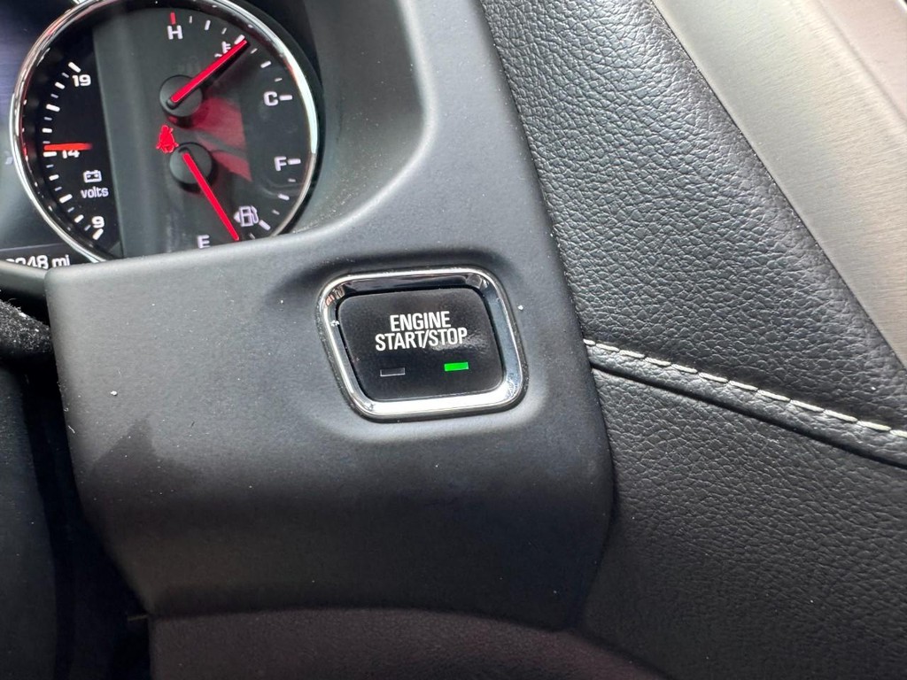 GMC Acadia Vehicle Full-screen Gallery Image 25