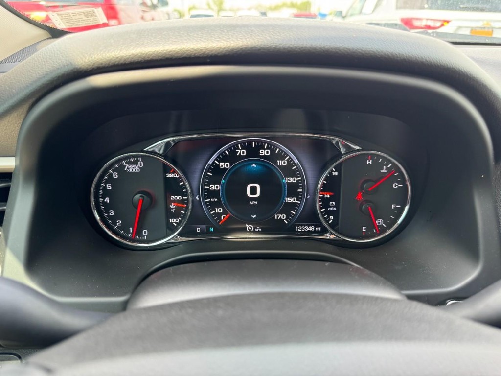 GMC Acadia Vehicle Full-screen Gallery Image 26