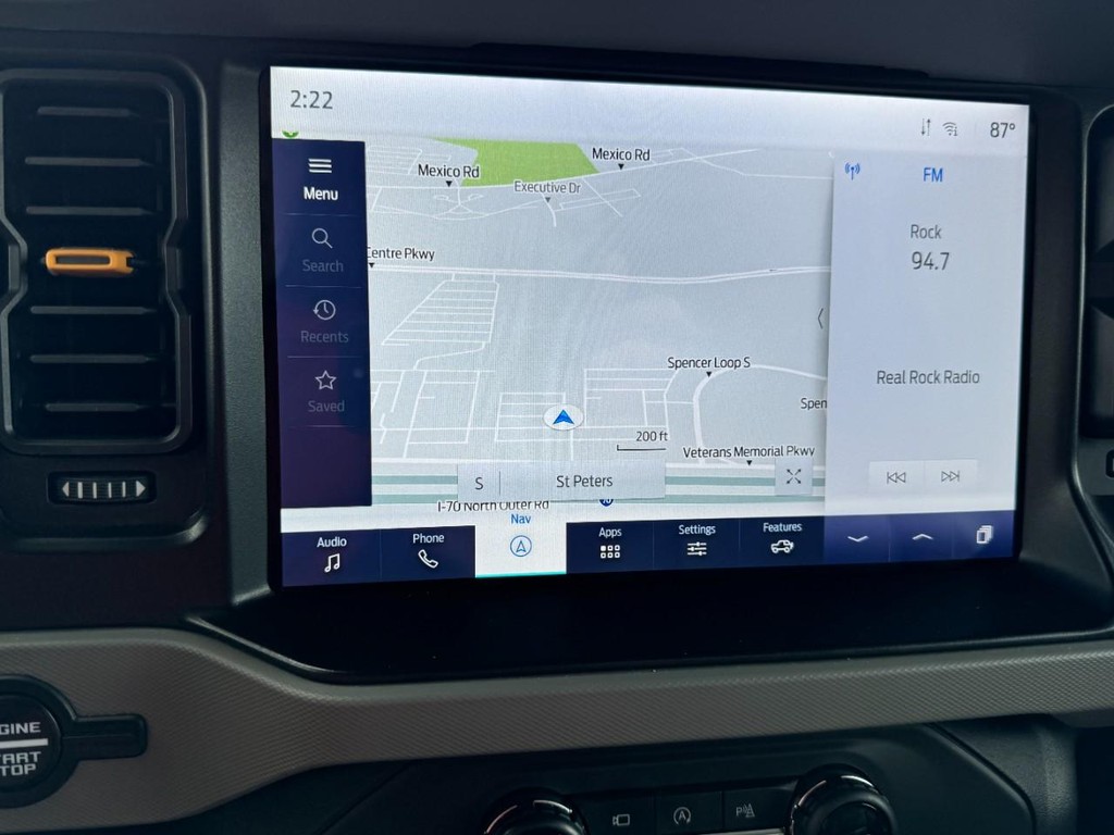 Ford Bronco Vehicle Full-screen Gallery Image 21