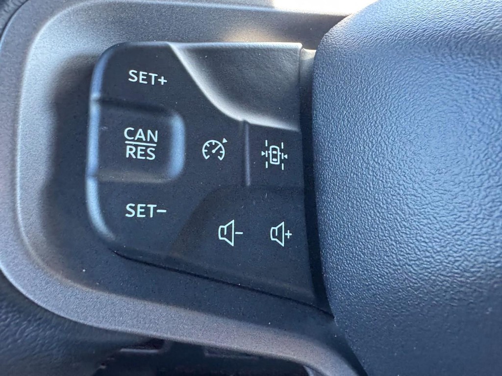 Ford Bronco Vehicle Full-screen Gallery Image 14