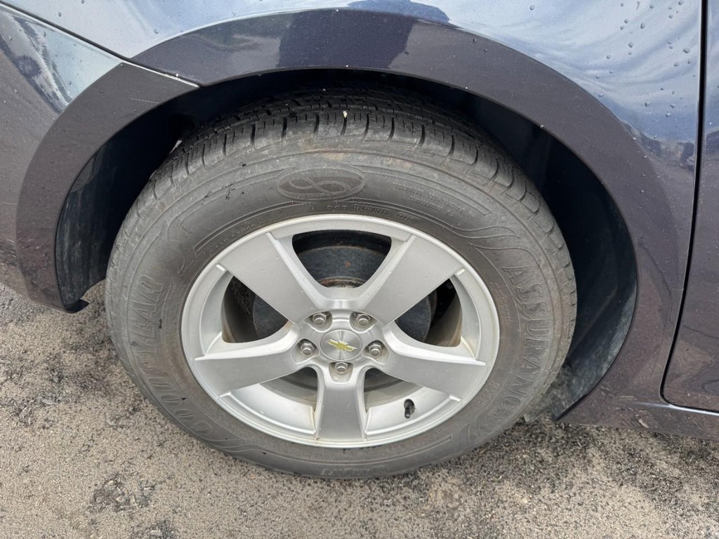 Chevrolet Cruze Vehicle Full-screen Gallery Image 04