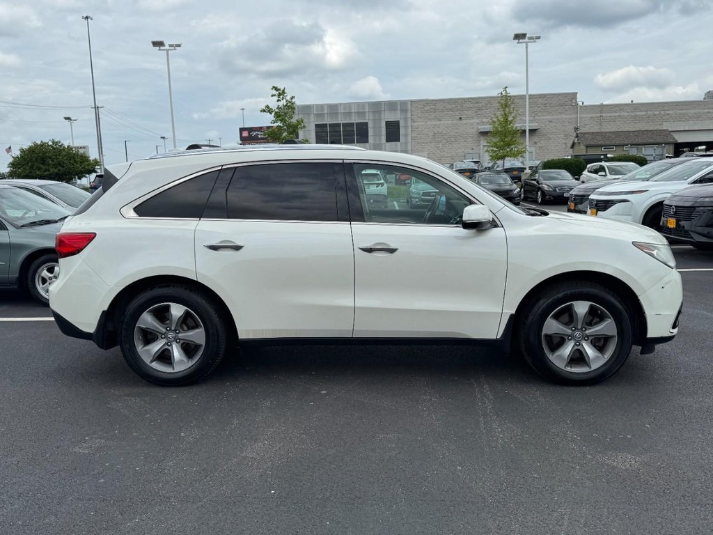 Acura MDX Vehicle Full-screen Gallery Image 02