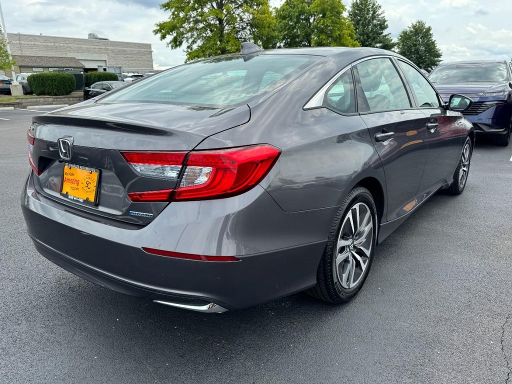 Honda Accord Hybrid Vehicle Full-screen Gallery Image 03