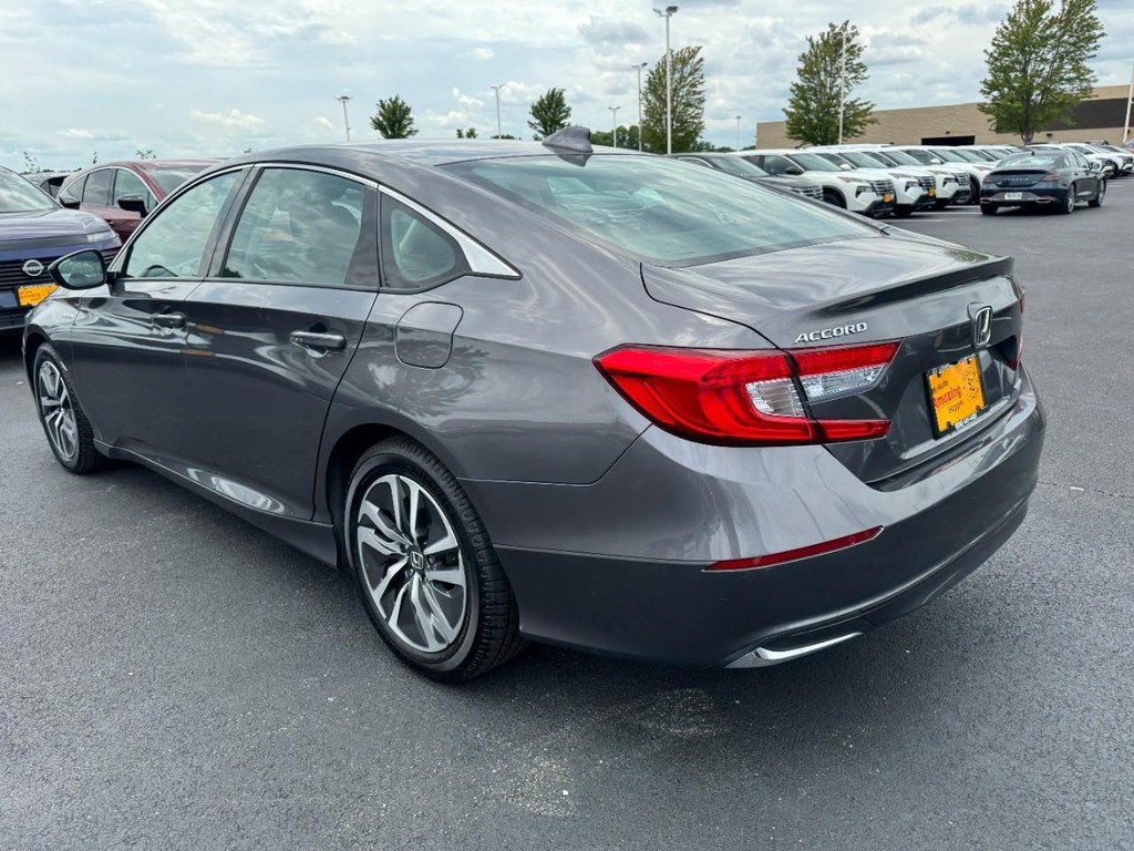 Honda Accord Hybrid Vehicle Full-screen Gallery Image 05