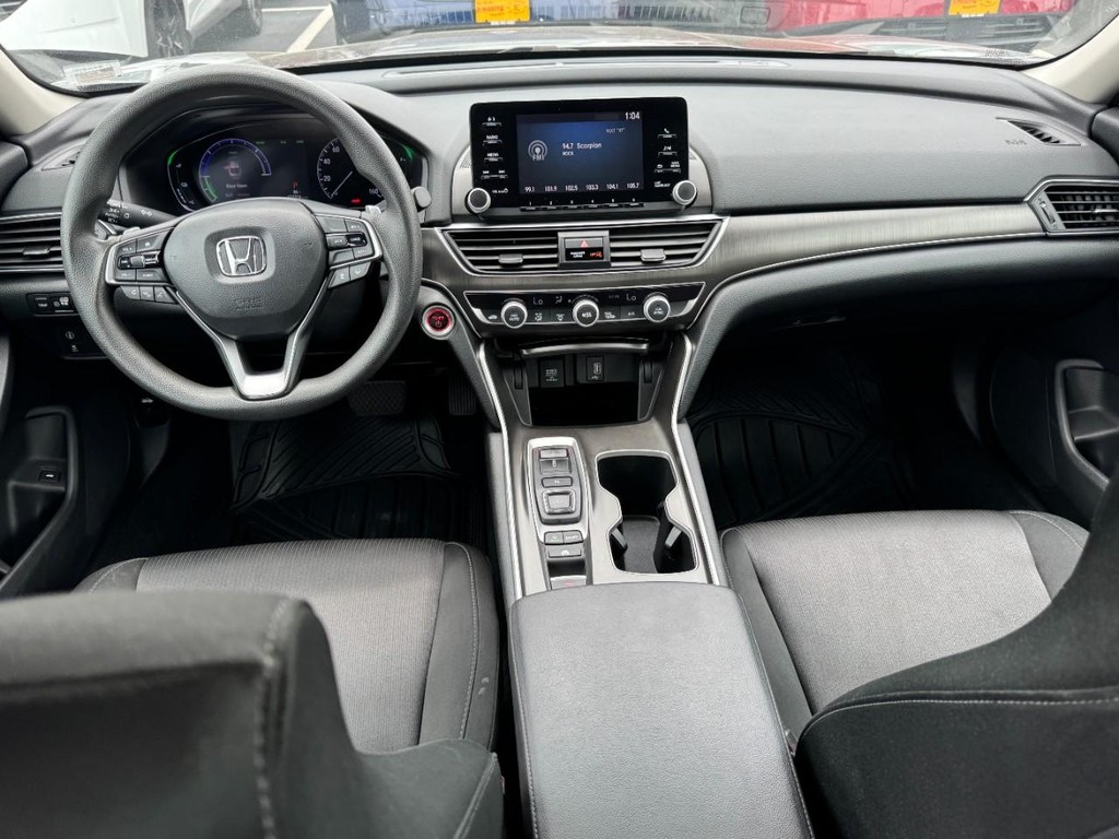 Honda Accord Hybrid Vehicle Full-screen Gallery Image 11