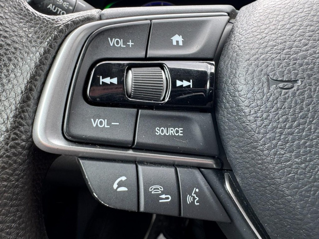 Honda Accord Hybrid Vehicle Full-screen Gallery Image 16