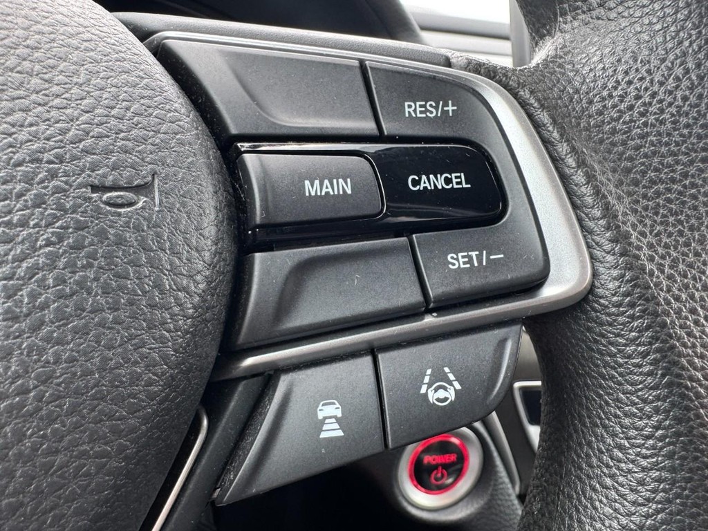 Honda Accord Hybrid Vehicle Full-screen Gallery Image 17