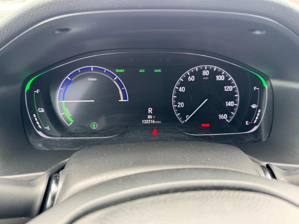 Honda Accord Hybrid Vehicle Full-screen Gallery Image 22