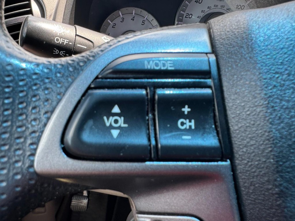 Honda Pilot Vehicle Full-screen Gallery Image 17