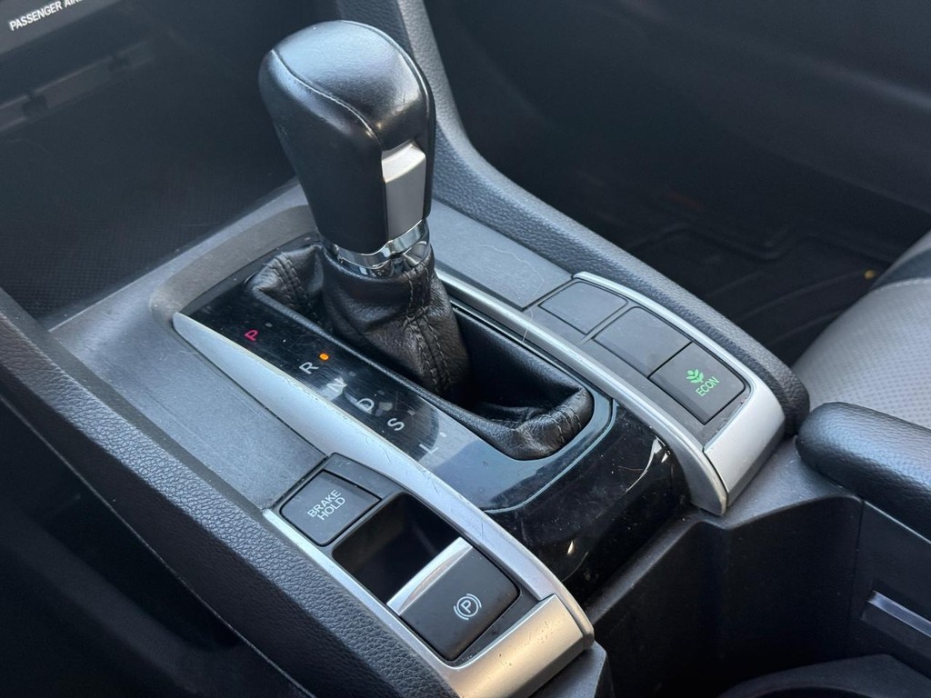 Honda Civic Sedan Vehicle Full-screen Gallery Image 20