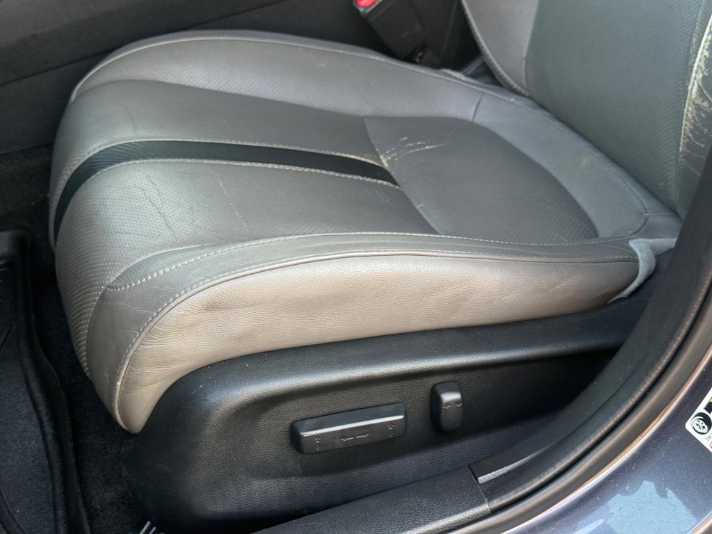 Honda Civic Sedan Vehicle Full-screen Gallery Image 25