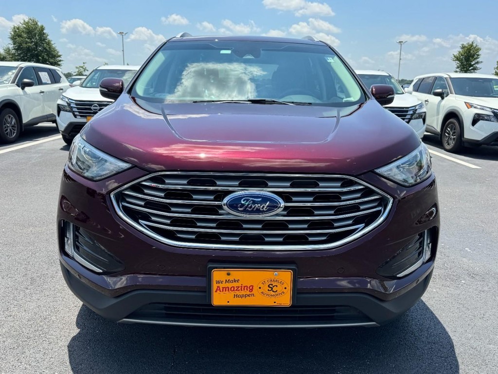 Ford Edge Vehicle Full-screen Gallery Image 09