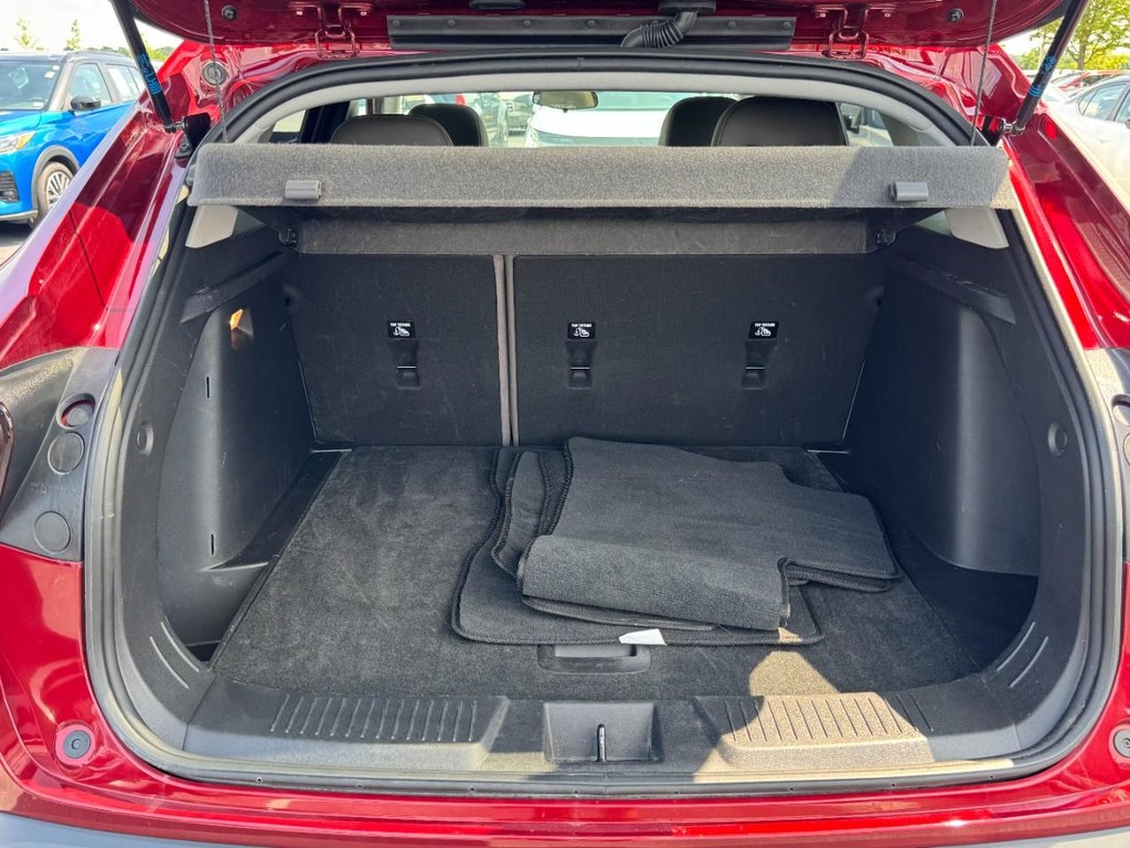 Chevrolet Trax Vehicle Full-screen Gallery Image 06