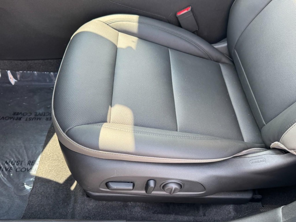 Chevrolet Trax Vehicle Full-screen Gallery Image 15