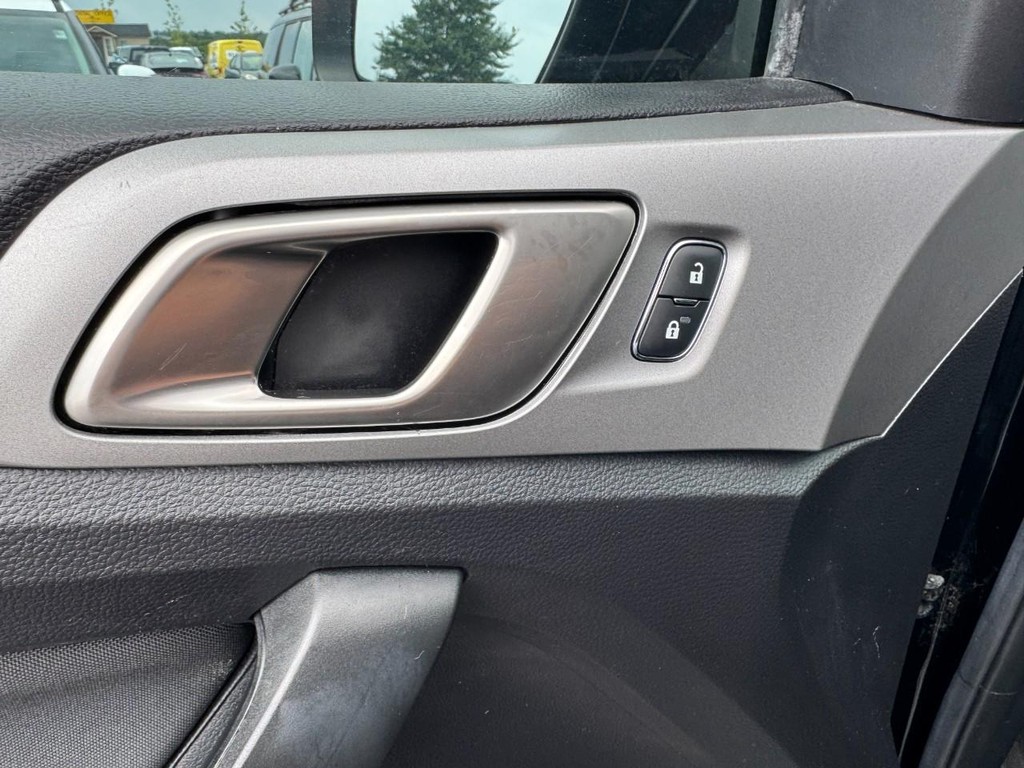 Ford Ranger Vehicle Full-screen Gallery Image 17