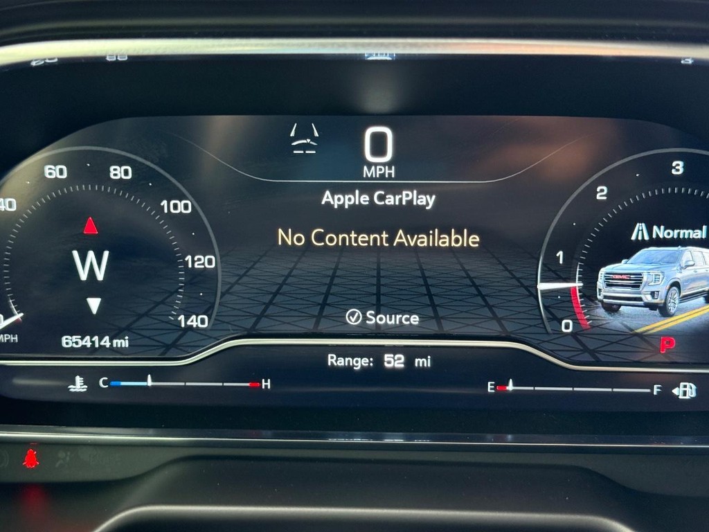 GMC Yukon XL Vehicle Full-screen Gallery Image 23