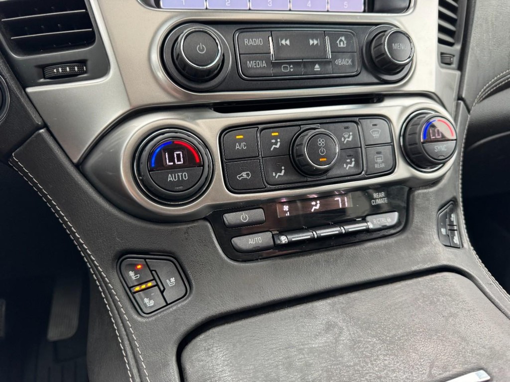 Chevrolet Tahoe Vehicle Full-screen Gallery Image 21