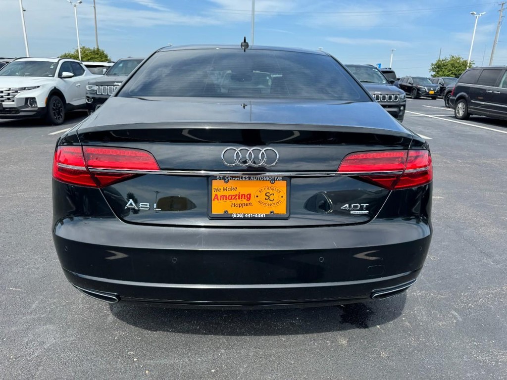 Audi A8 L Vehicle Full-screen Gallery Image 04