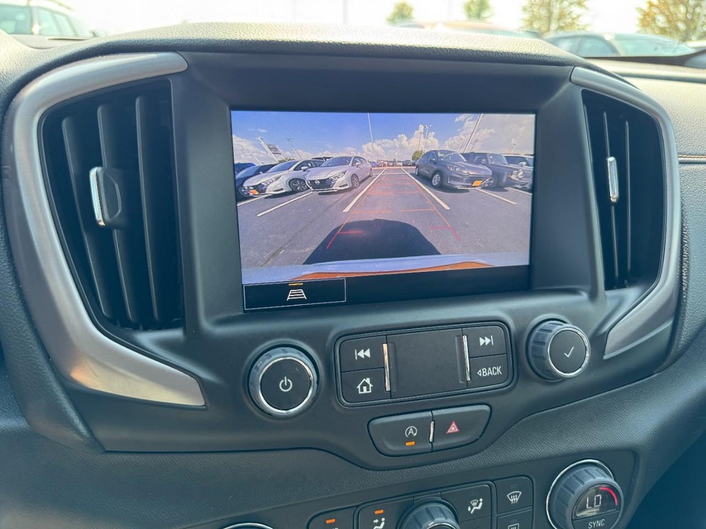 GMC Terrain Vehicle Full-screen Gallery Image 22
