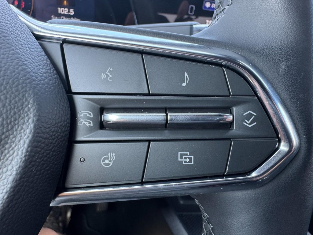 Chevrolet Equinox Vehicle Full-screen Gallery Image 17
