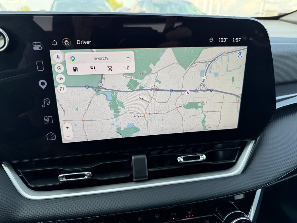Chevrolet Equinox Vehicle Full-screen Gallery Image 20