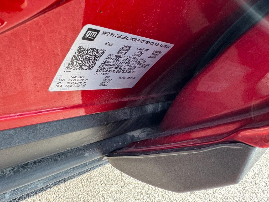 Chevrolet Equinox Vehicle Full-screen Gallery Image 24