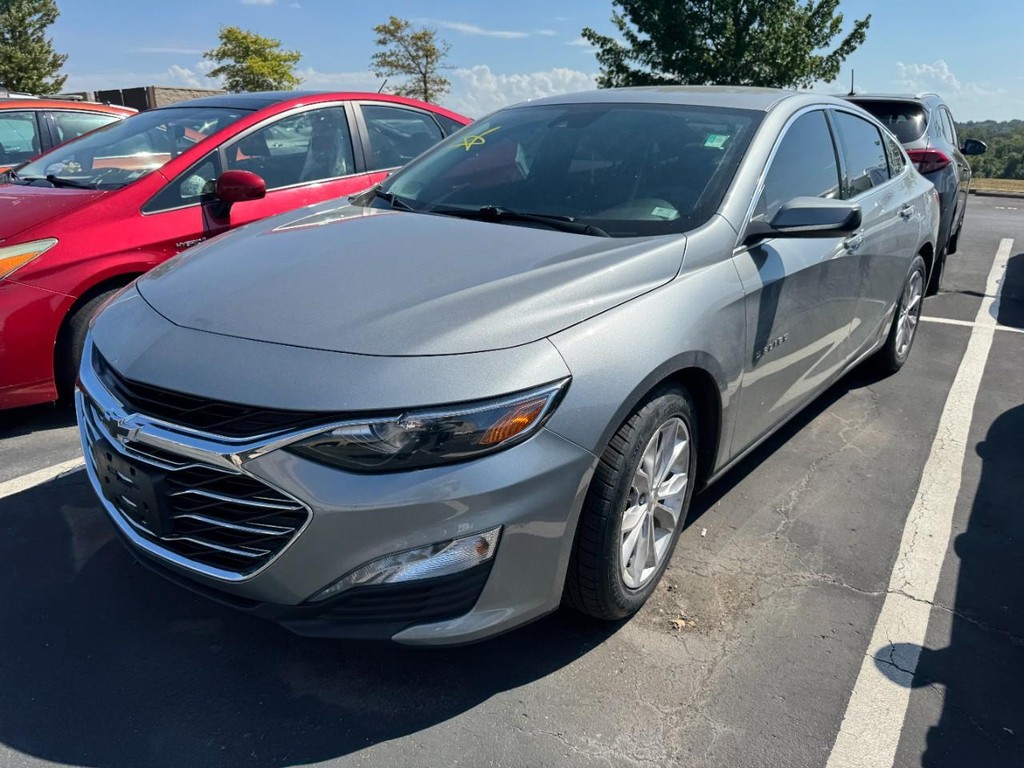 Chevrolet Malibu Vehicle Full-screen Gallery Image 03