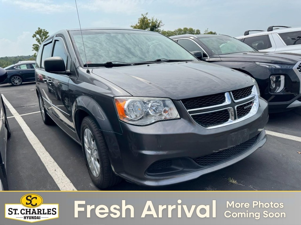 Dodge Grand Caravan Vehicle Full-screen Gallery Image 01