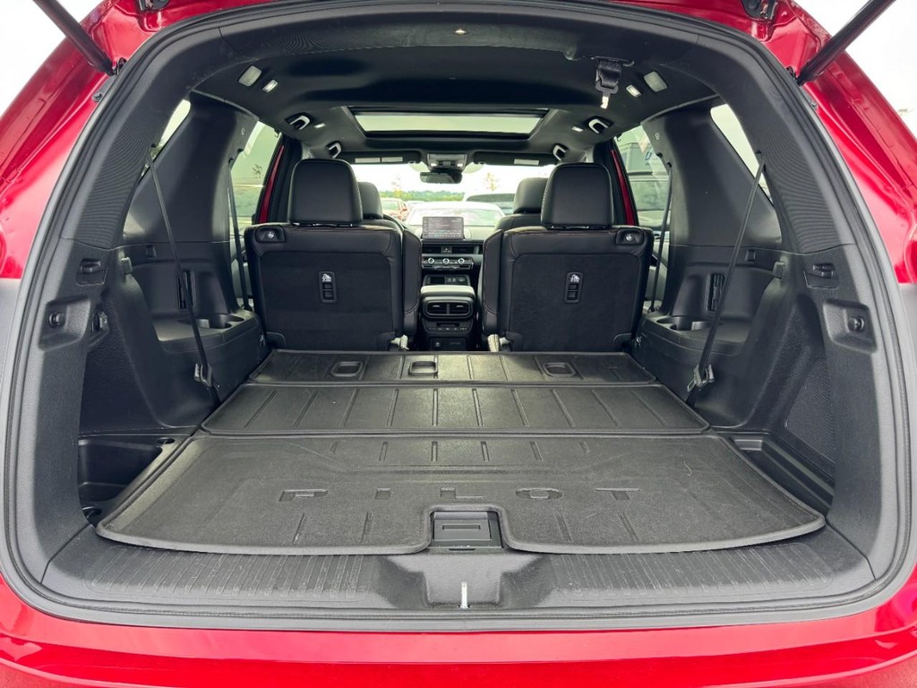 Honda Pilot Vehicle Full-screen Gallery Image 06
