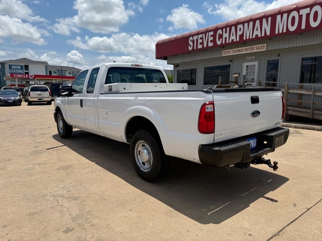 Ford Super Duty F-250 SRW Vehicle Full-screen Gallery Image 05