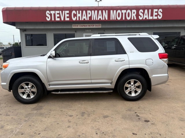 Toyota 4Runner Vehicle Full-screen Gallery Image 02