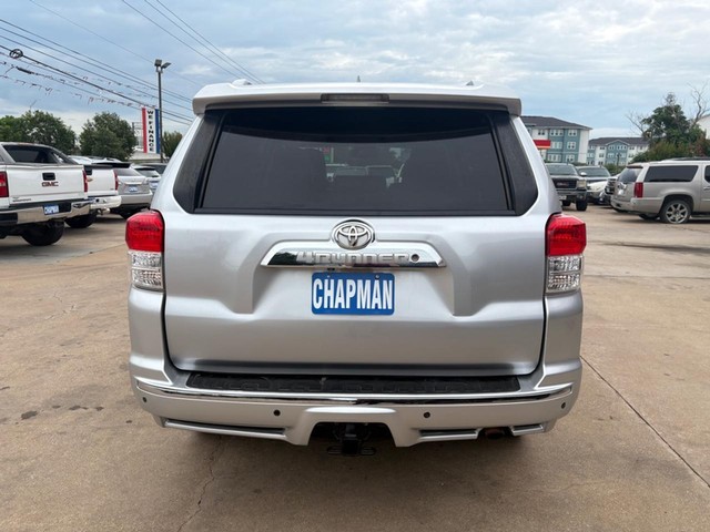 Toyota 4Runner Vehicle Full-screen Gallery Image 04