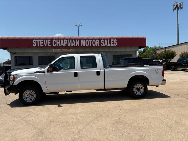 Ford Super Duty F-250 SRW Vehicle Full-screen Gallery Image 02