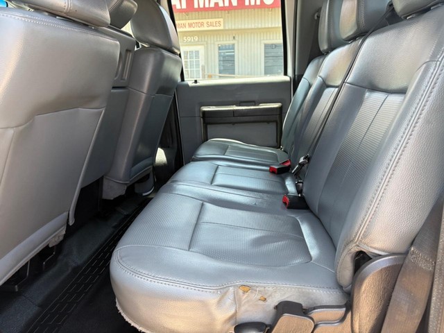 Ford Super Duty F-250 SRW Vehicle Full-screen Gallery Image 11