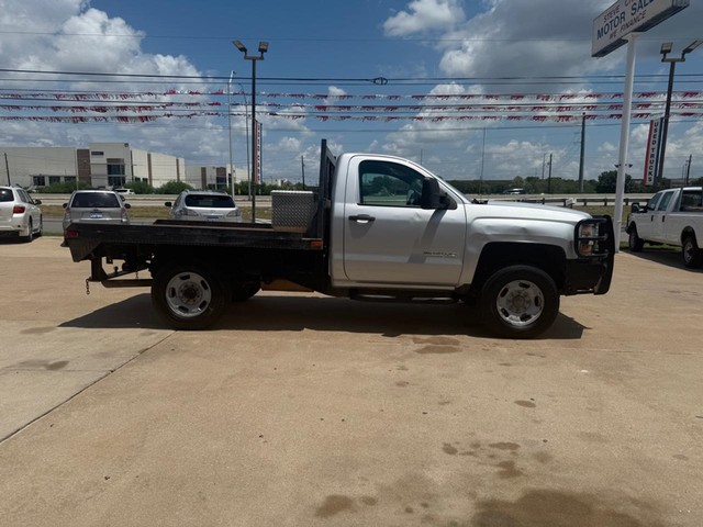 Chevrolet Silverado 3500HD Vehicle Full-screen Gallery Image 06