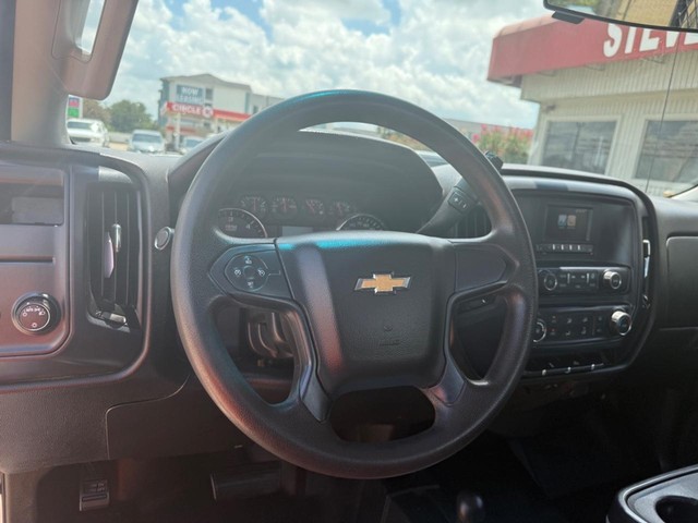 Chevrolet Silverado 3500HD Vehicle Full-screen Gallery Image 09