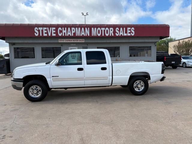 Chevrolet Silverado 2500 Crew Cab Vehicle Full-screen Gallery Image 02