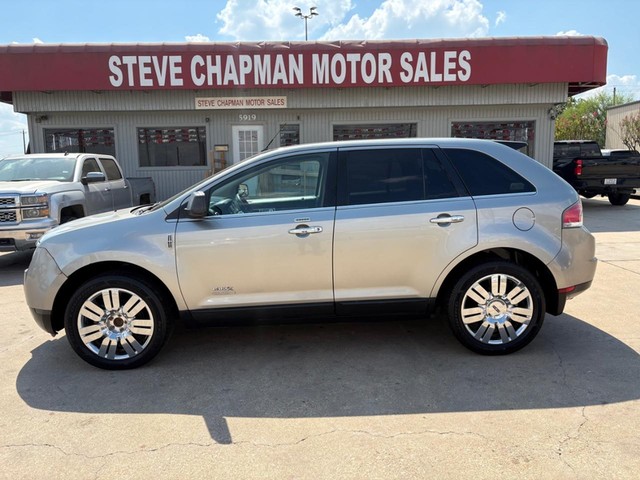 Lincoln MKX Vehicle Full-screen Gallery Image 02