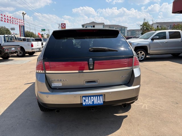 Lincoln MKX Vehicle Full-screen Gallery Image 04