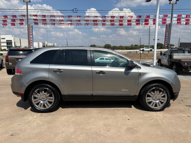 Lincoln MKX Vehicle Full-screen Gallery Image 06