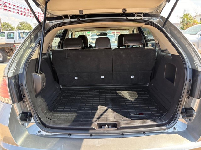 Lincoln MKX Vehicle Full-screen Gallery Image 12