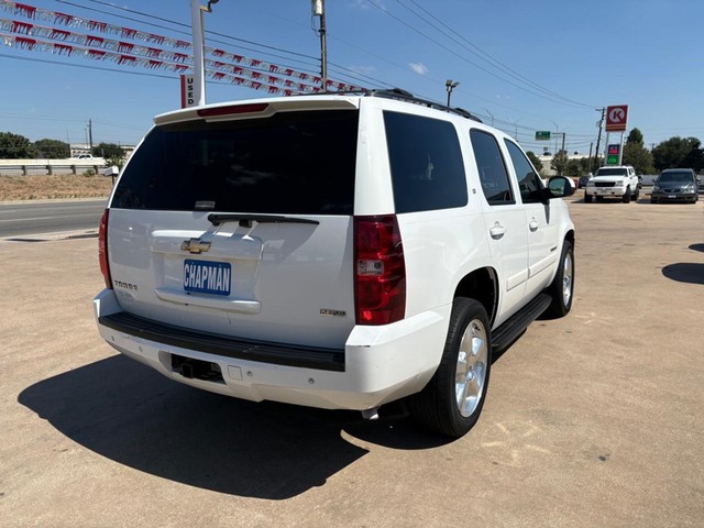 Chevrolet Tahoe Vehicle Full-screen Gallery Image 05