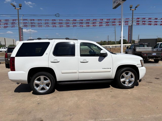 Chevrolet Tahoe Vehicle Full-screen Gallery Image 06