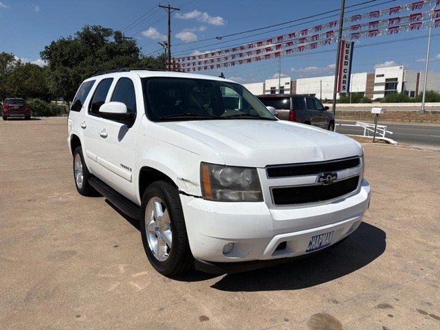 Chevrolet Tahoe Vehicle Full-screen Gallery Image 07